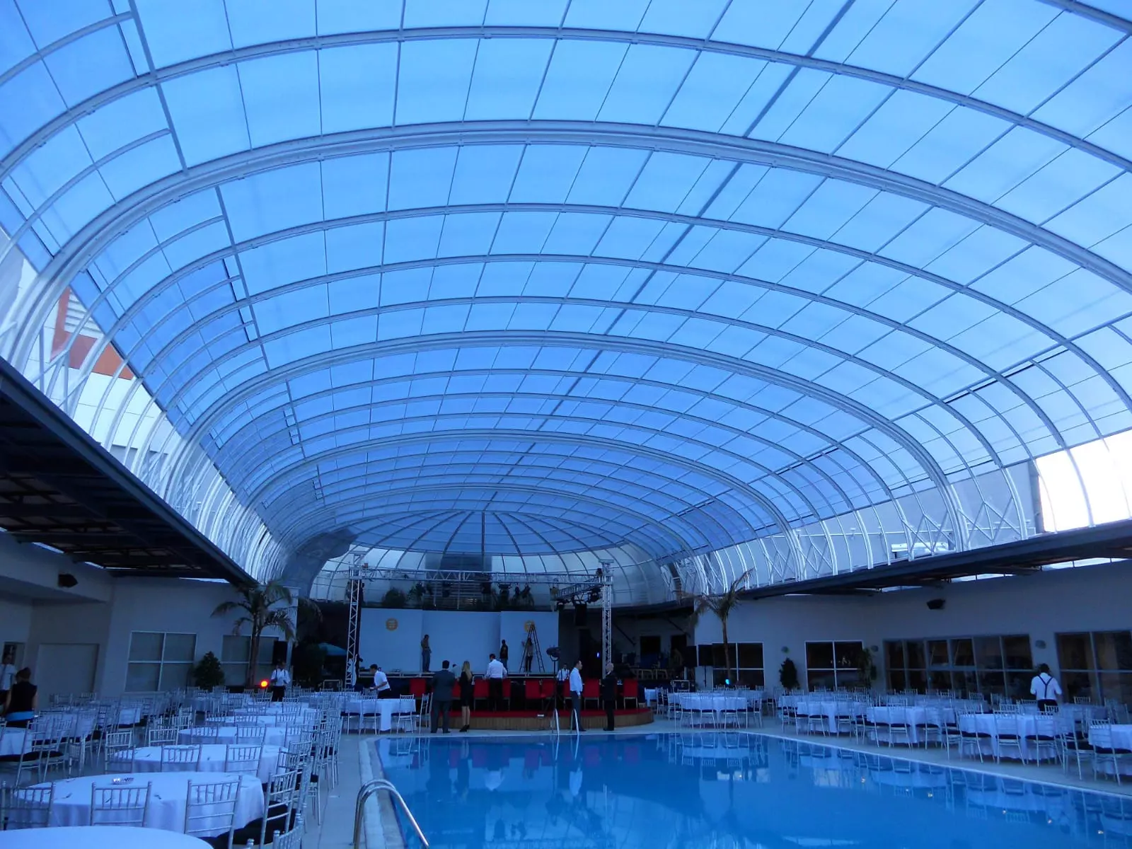 Pool Enclosures Contractors